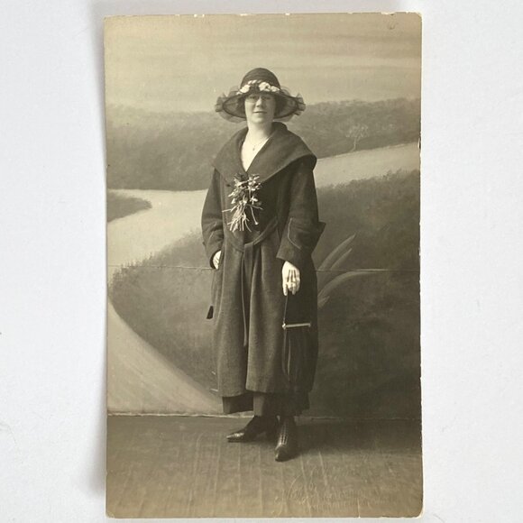 RPPC c1920 Young Lady Overcoat Studio Portrait ARTURA Divided Antique Postcard - Picture 2 of 3